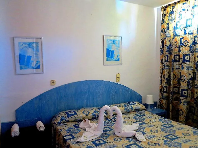 Apartamentos Club Sa Coma فندق