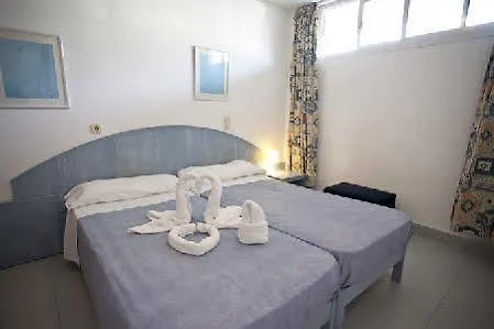 Apartamentos Club Sa Coma 3*, سا كوما
